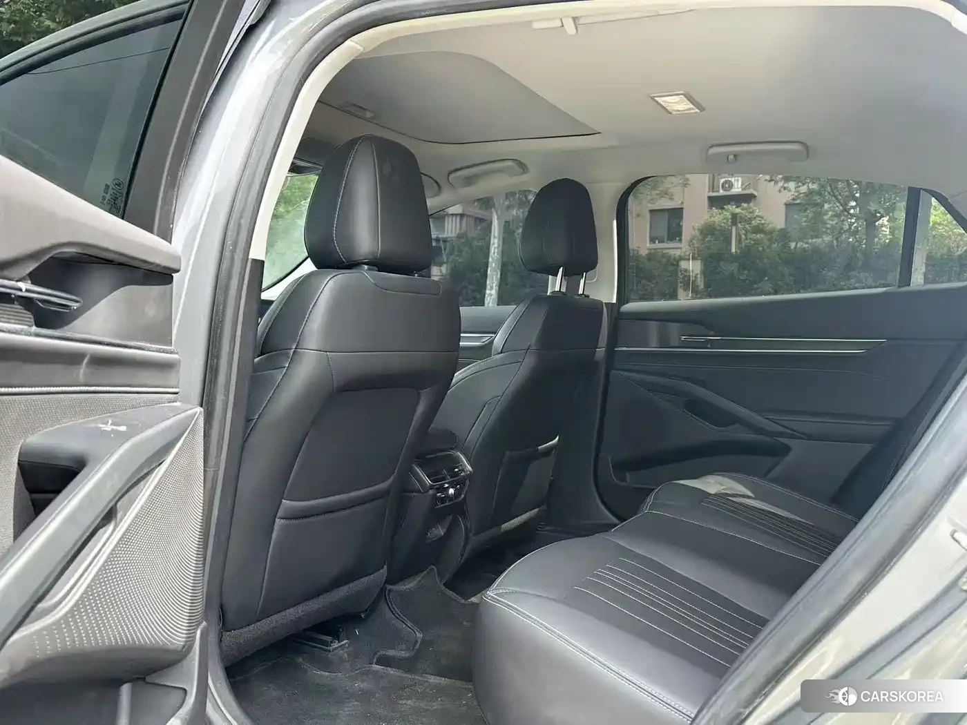 Ford Mondeo 2025 Silver/gray из Китая, фото 4