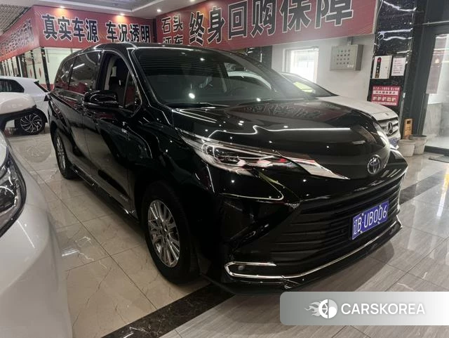 Toyota Saina 2022 Черный из Китая, фото 5