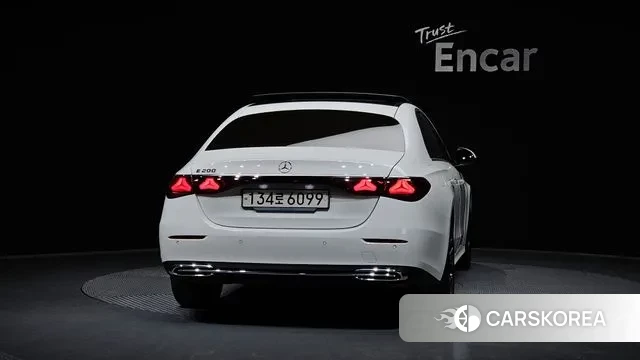 Mercedes-Benz E-Class W214 id 3776046 из Кореи 14