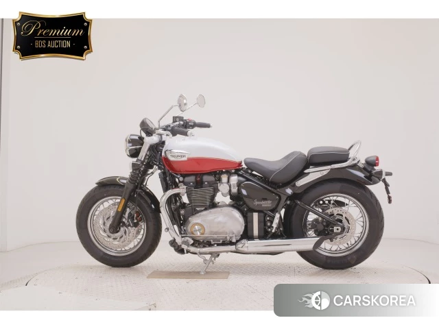 Triumph BONNEVILLE 2026 из Японии, фото 2