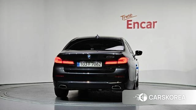 BMW 5 Series (G30) id 4416256 из Кореи 14