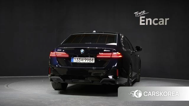 BMW 5 Series (G60) id 4266536 из Кореи 26