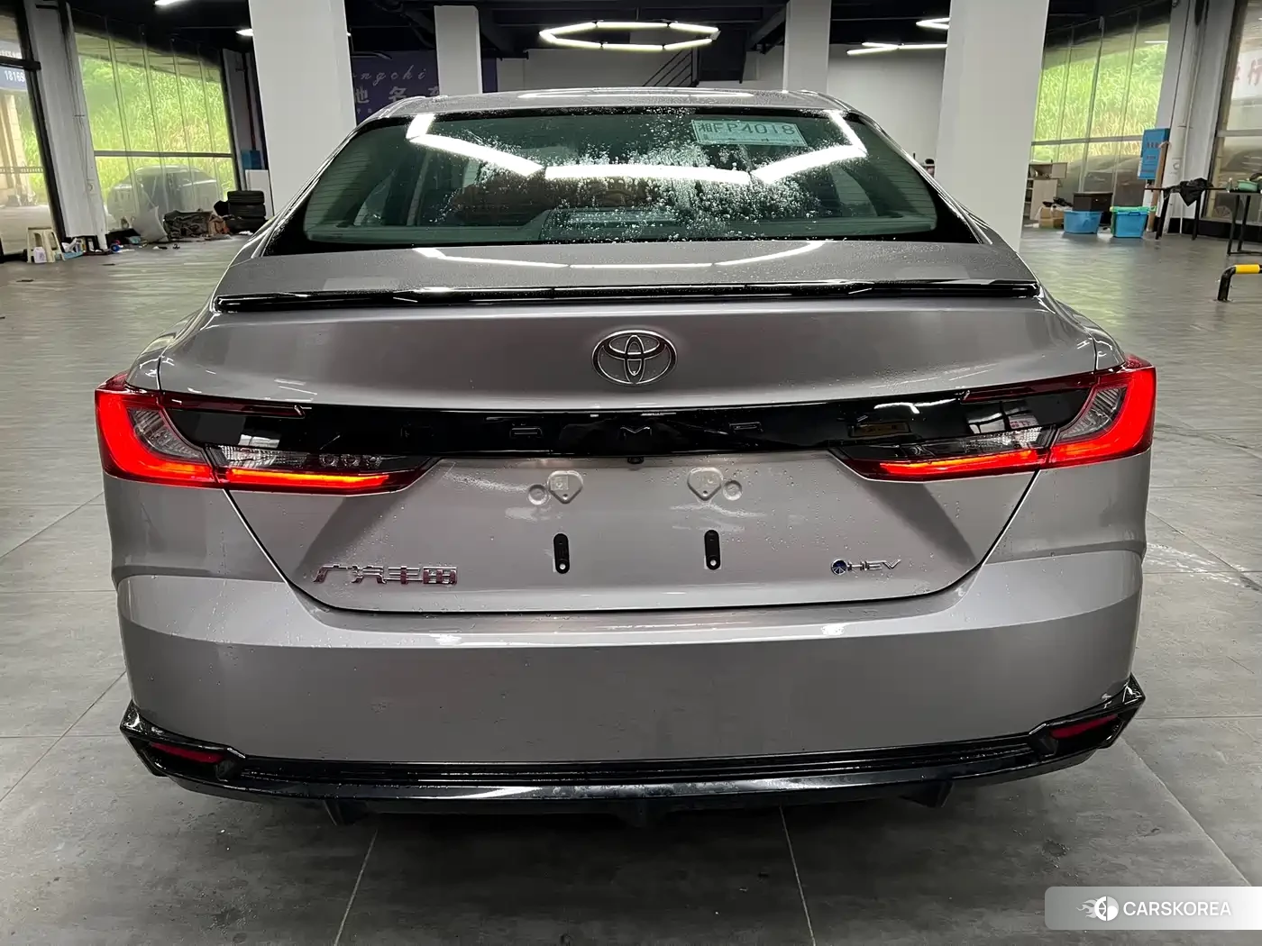 Toyota Camry 2026 Silver/gray из Китая, фото 5