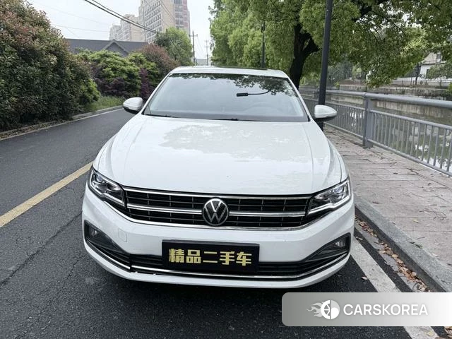 Volkswagen Bora 2022 Белый из Китая, фото 4