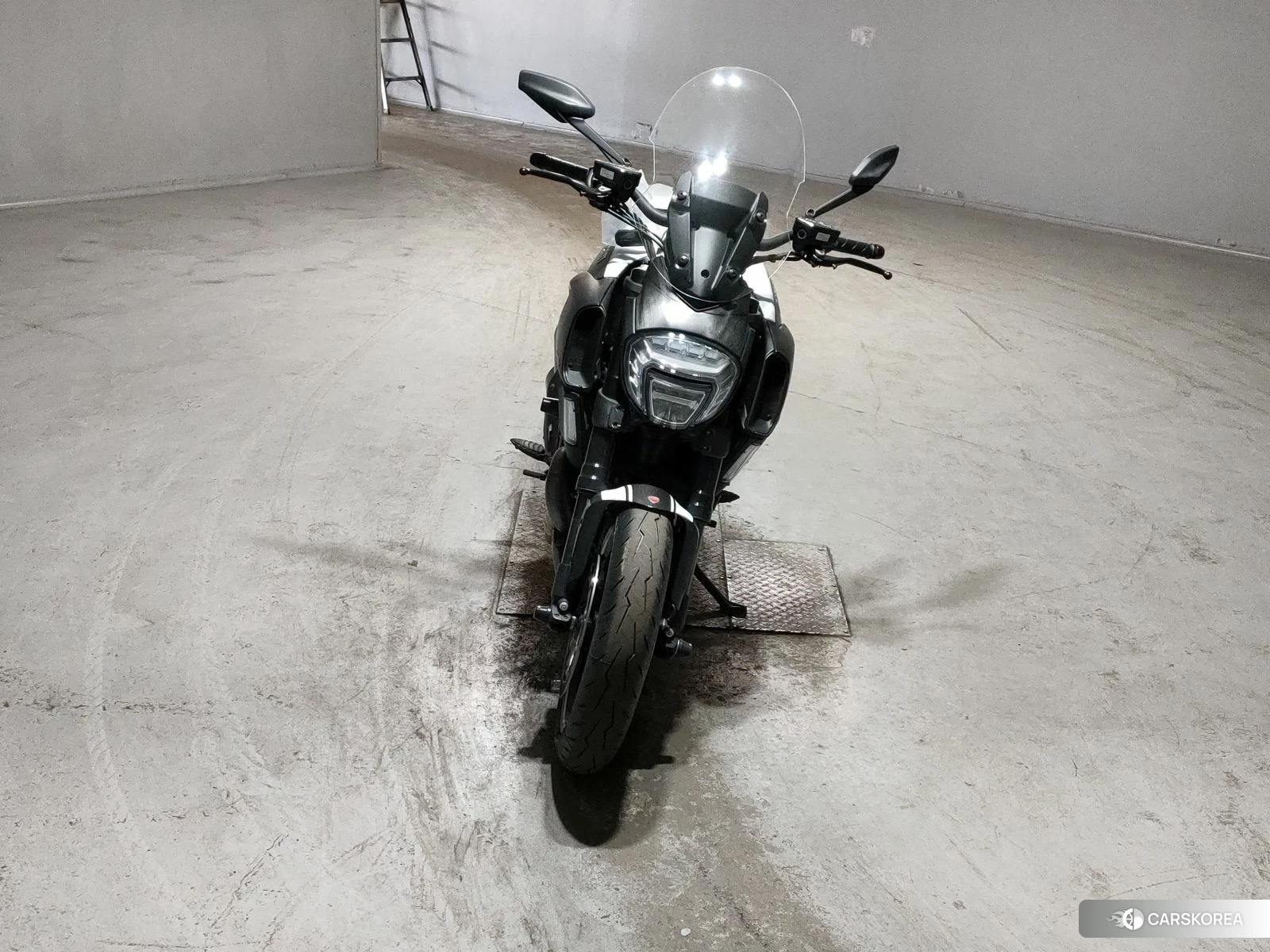 Проданный Ducati DIAVEL CARBON 2014 из Японии