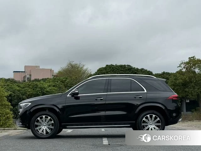 Mercedes-Benz GLE (import) 2025 Черный из Китая, фото 4