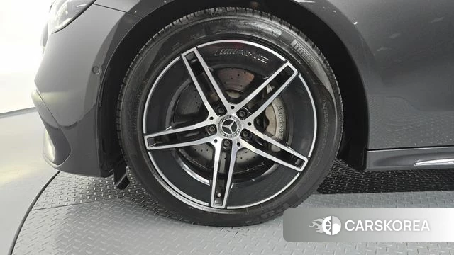 Mercedes-Benz E-Class W214 id 4834490 из Кореи 24