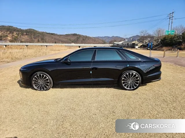 Hyundai Grandeur (GN7) id 3669485 из Кореи 14