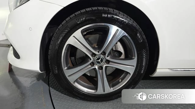 Mercedes-Benz E-Class W213 id 4873368 из Кореи 25