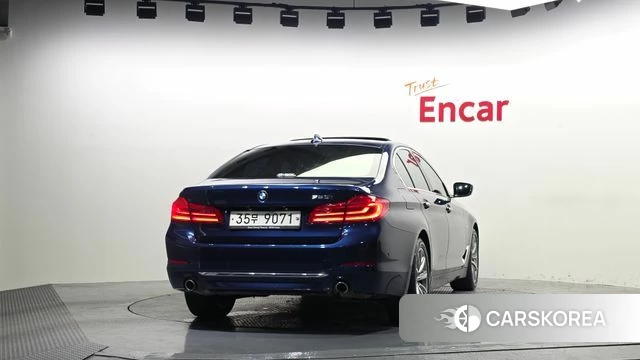 BMW 5 Series (G30) id 4615242 из Кореи 29