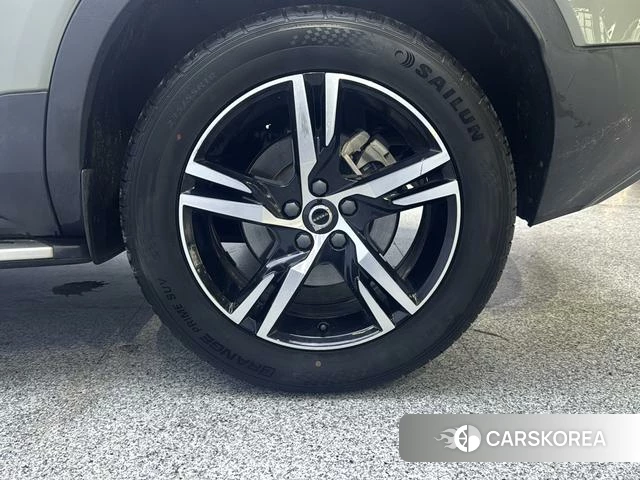 Volvo XC40 id 4214032 из Китая 14
