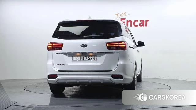 Kia The New Carnival id 4294835 из Кореи 25