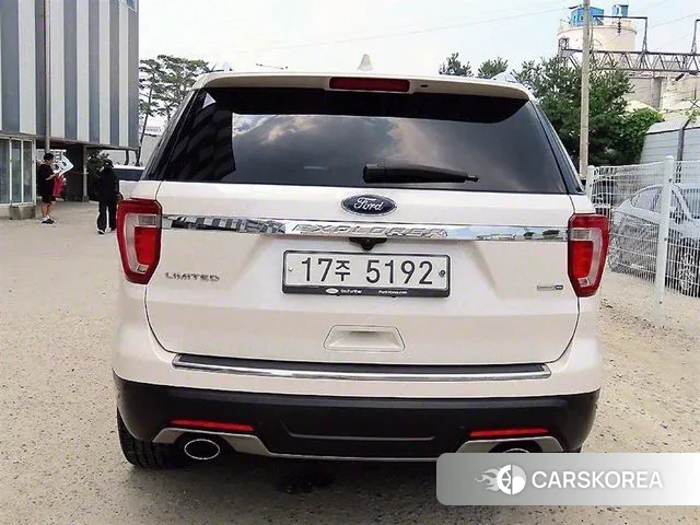 Ford Explorer id 3000236 из Кореи 14