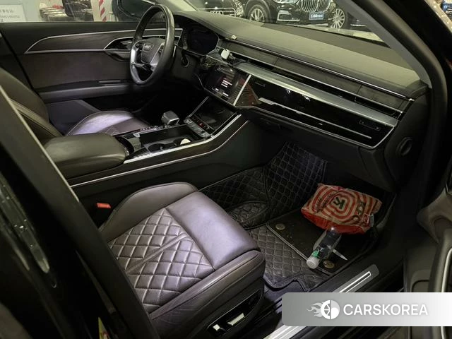 Audi A8 2021 Черный из Китая, фото 4