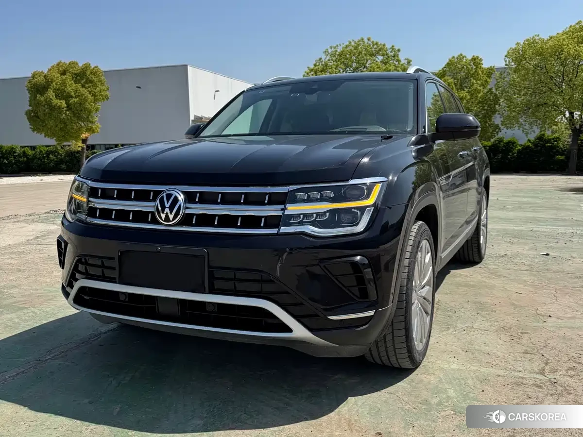 Volkswagen Touareg 2024 Черный из Китая, фото 4