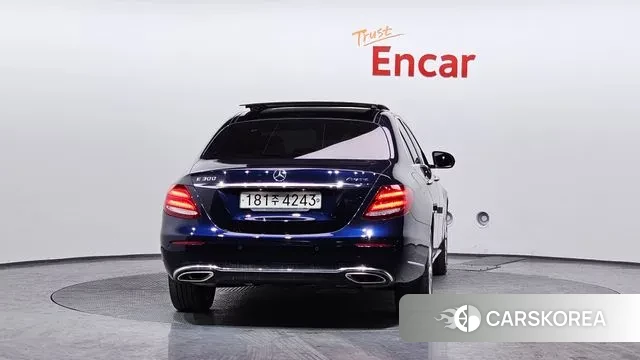 Mercedes-Benz E-Class W213 id 3641359 из Кореи 14