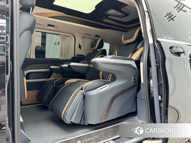 Mercedes-Benz V-class 2023 Черный из Китая, фото 4