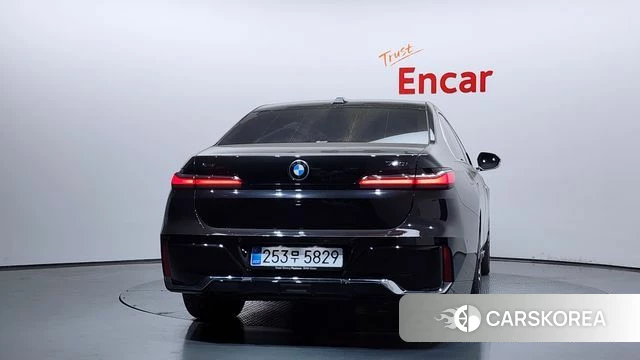 BMW 7 Series (G70) id 4394353 из Кореи 31