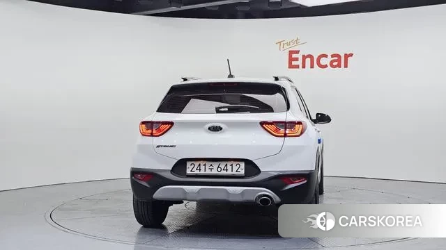 Kia Stonic id 3636793 из Кореи 14