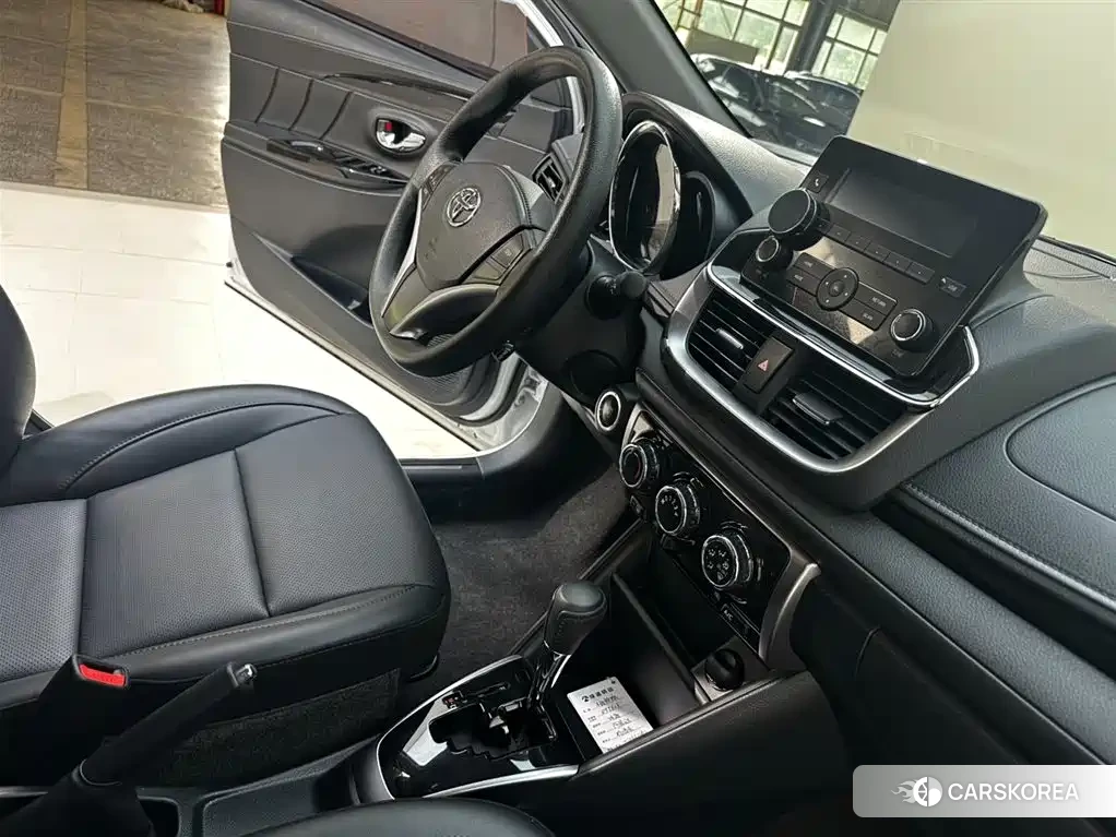 Toyota Yaris L id 4545799 из Китая 17