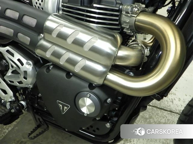 Engine photo