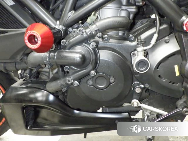 Engine photo