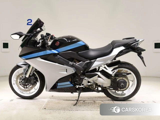 Проданный Honda VFR800F 2022 из Японии