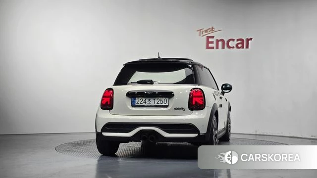 Mini Cooper S id 4735728 из Кореи 26