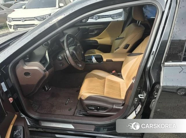 Lexus ES300h 7th generation 2021 Черный из Кореи, фото 4