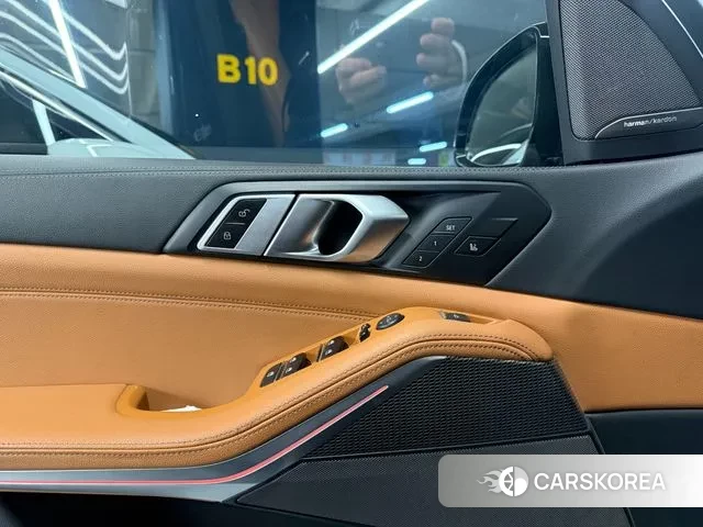 BMW X5 (G05) id 3671961 из Кореи 9