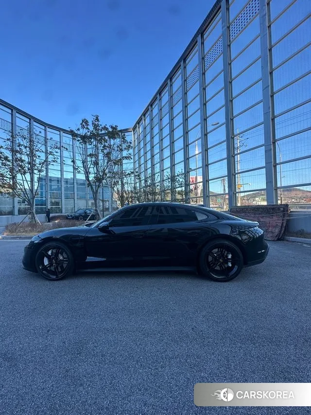 Porsche Taycan 2022 Черный из Кореи, фото 4