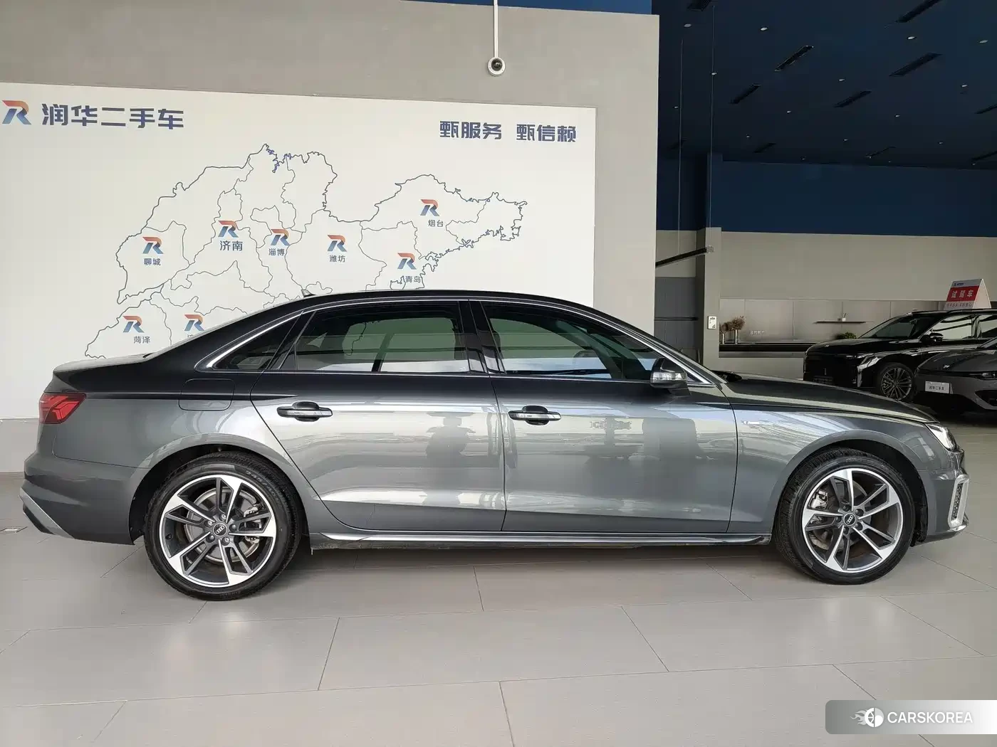 Audi A4L id 4622377 из Китая 10