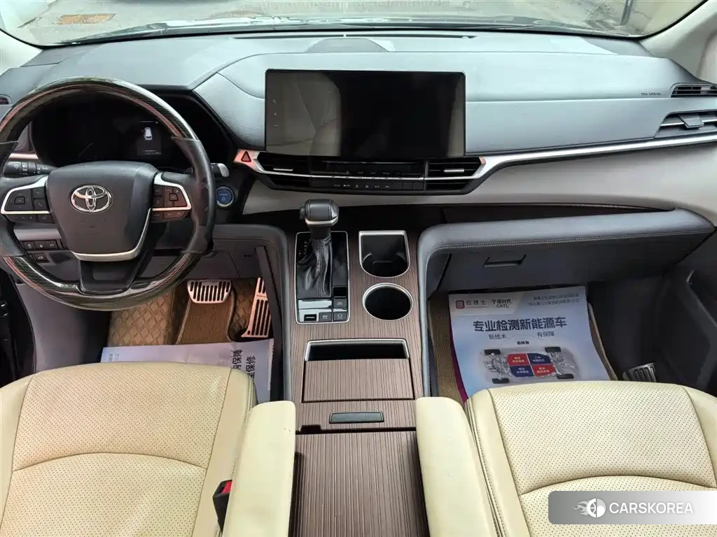 Toyota Sienna 2022 Черный из Китая, фото 4