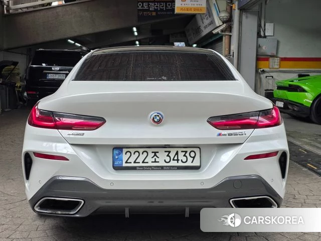 BMW 8 Series (G15) 2022 Белый из Кореи, фото 5
