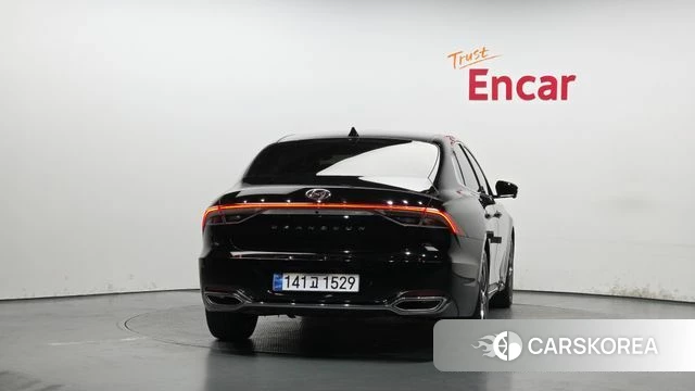 Hyundai The New Grandeur IG id 4195384 из Кореи 24