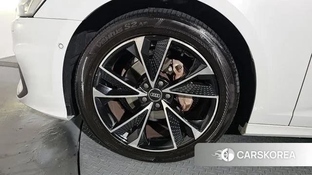 Audi A6 (C8) id 3621873 из Кореи 14