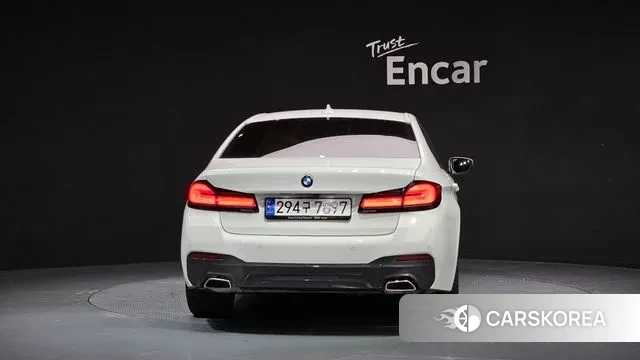 BMW 5 Series (G30) id 3690092 из Кореи 14