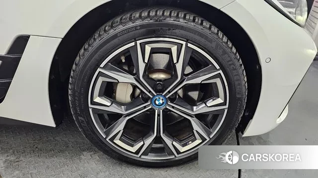 BMW i4 id 3625442 из Кореи 14