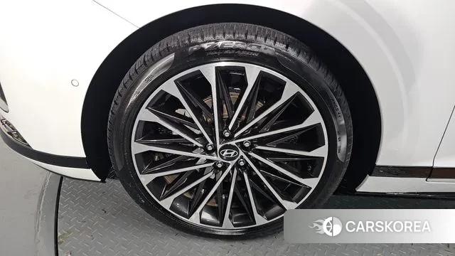 Hyundai Grandeur Hybrid (GN7) id 2988923 из Кореи 14