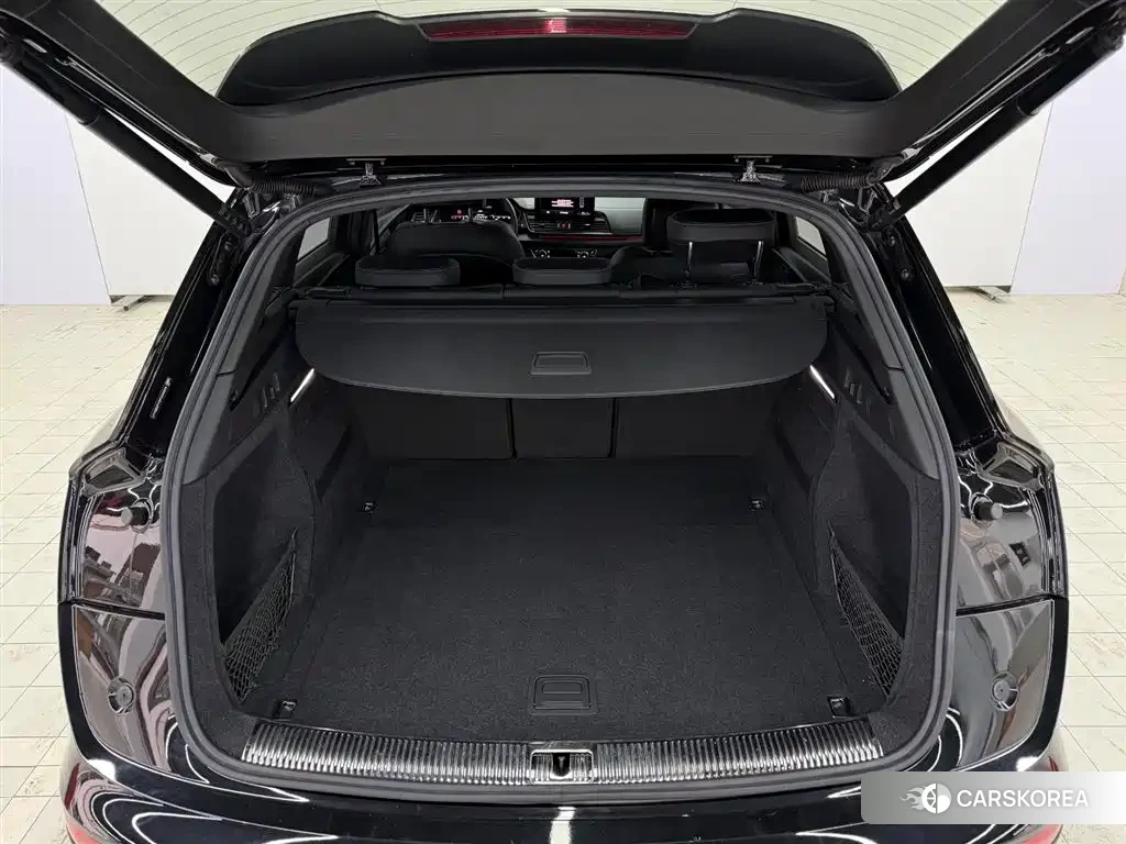 Audi Q5L id 4548115 из Китая 13