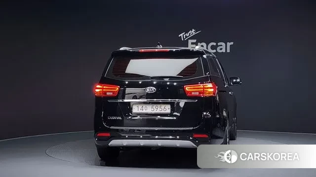 Kia The New Carnival id 3661874 из Кореи 14