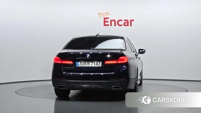 BMW 5 Series (G30) id 3355060 из Кореи 14