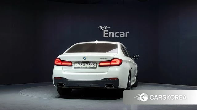BMW 5 Series (G30) id 4535658 из Кореи 14