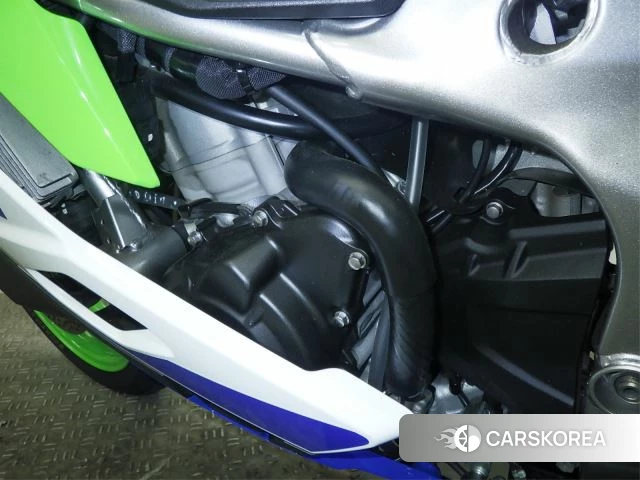 Engine photo