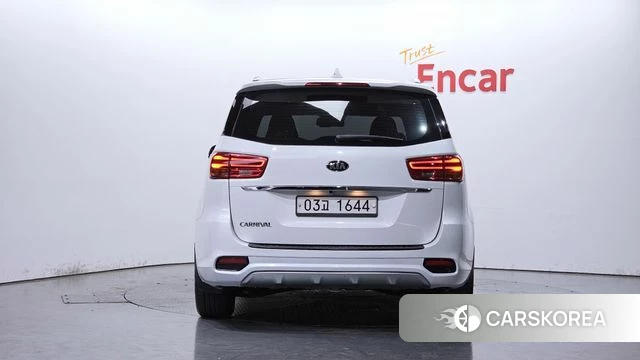 Kia The New Carnival id 4502629 из Кореи 24