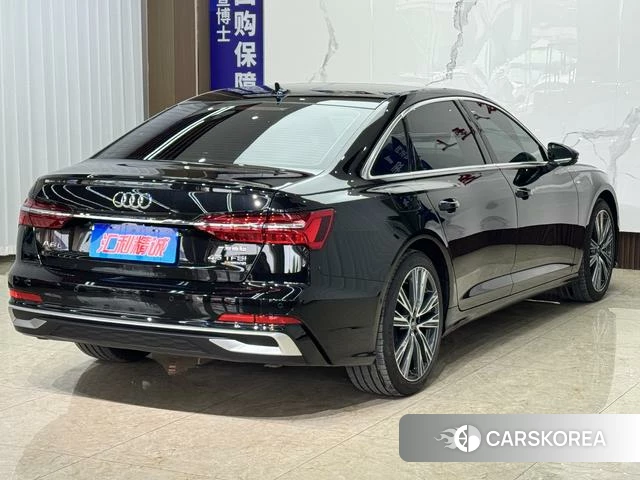 Audi A6L id 4272047 из Китая 16