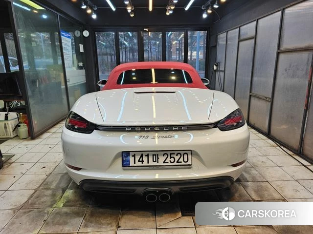 Porsche 718 Boxster 2018 Белый из Кореи, фото 4