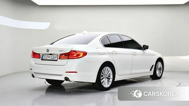 BMW 5 Series (G30) id 4325061 из Кореи 14