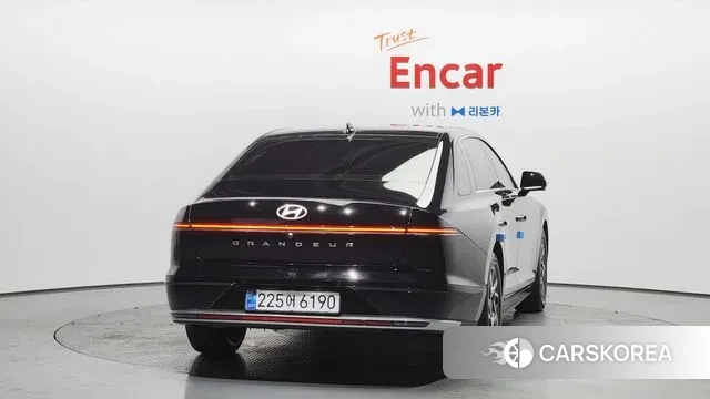 Hyundai Grandeur (GN7) id 3685211 из Кореи 14