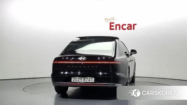 Hyundai Grandeur (GN7) id 3052900 из Кореи 14